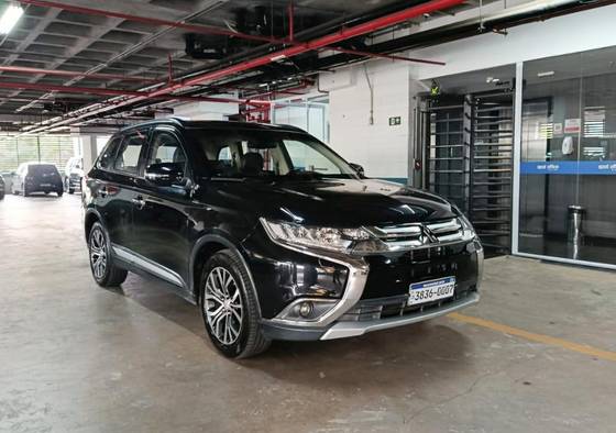 MITSUBISHI OUTLANDER 2.2 4X4 16V DIESEL 4P AUTOMÁTICO MITSUBISHI OUTLANDER 2.2 4X4 16V DIESEL 4P AUTOMÁTICO